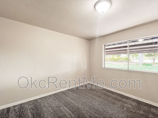 Building Photo - 2400 SW 63rd St