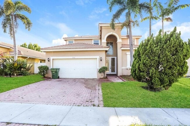 Building Photo - 1560 SW 194th Ave
