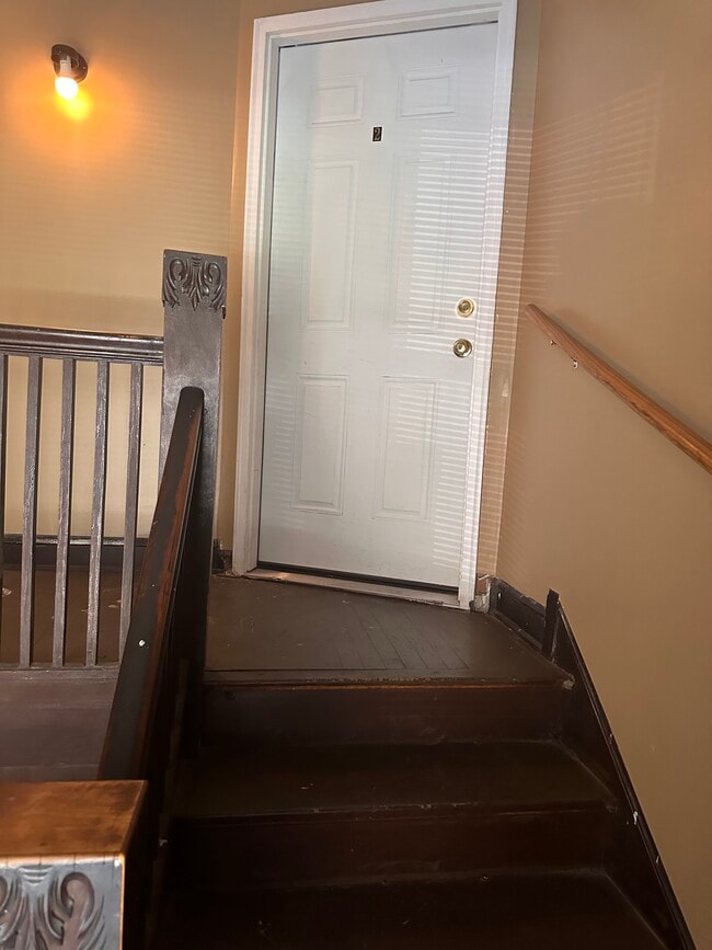 Secure Entry - 7948 S Drexel Ave