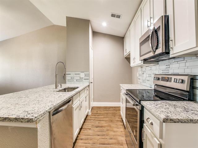 Building Photo - 1419 Willow Run Dr