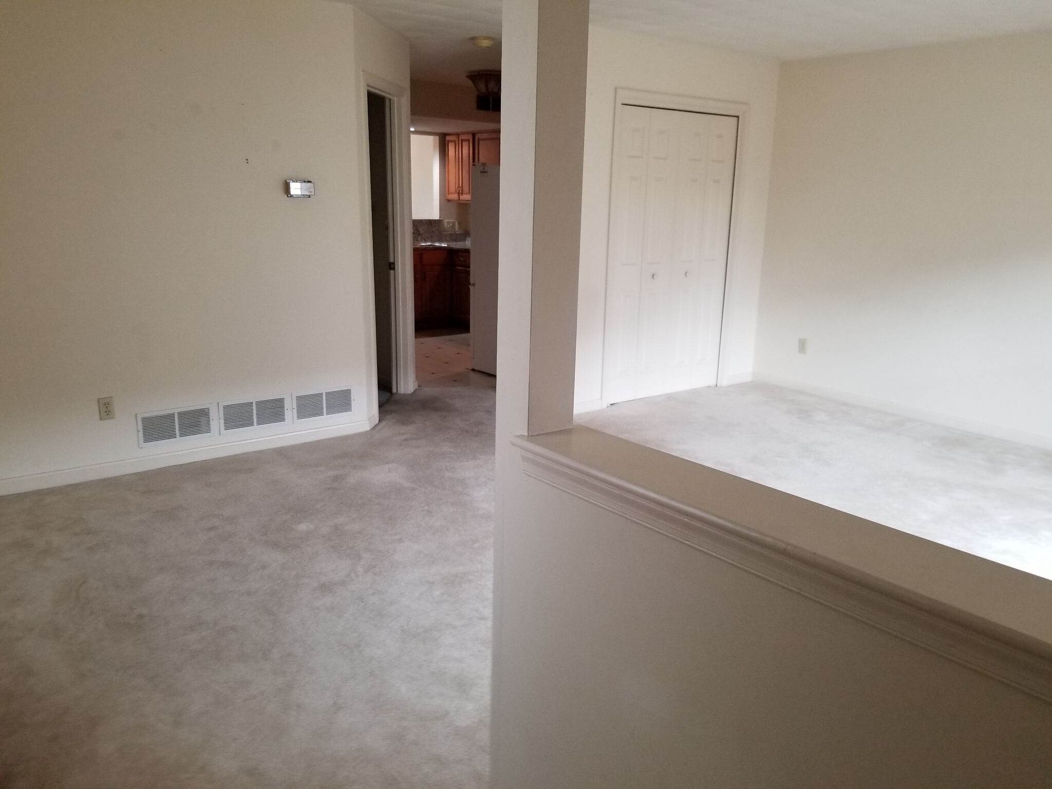 Living Room - 16 Brookline Ct