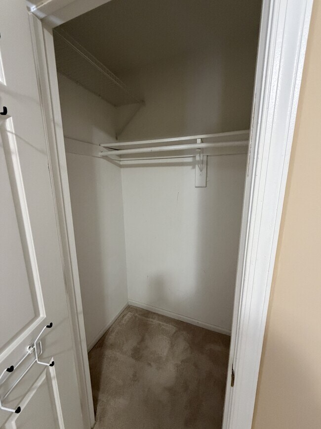 Building Photo - 2903 Cedar Creek Rd