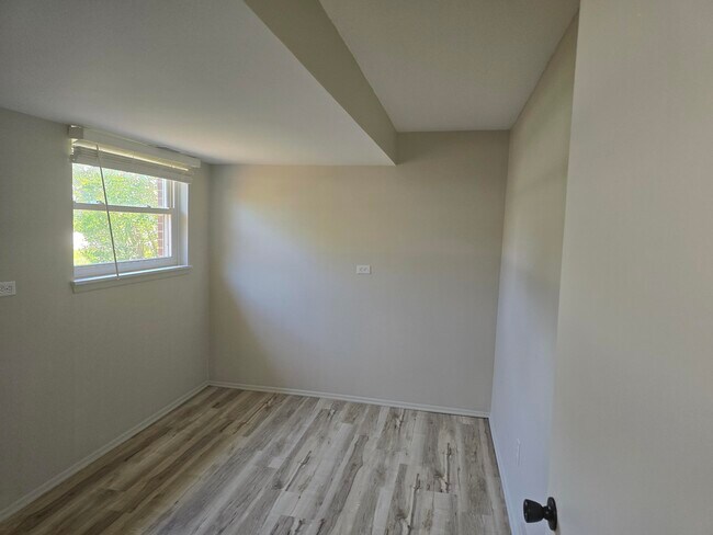 Building Photo - 15353 Huff