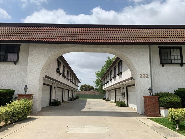 Building Photo - 232 W Mission Rd