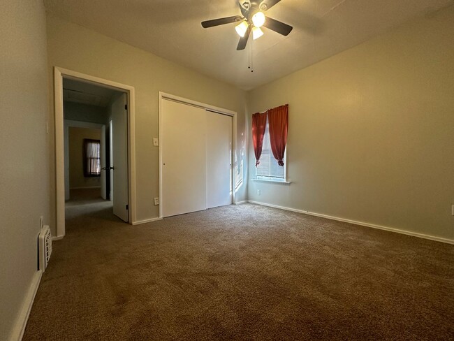 Building Photo - Charming 2+ Bedroom House in Laurel!