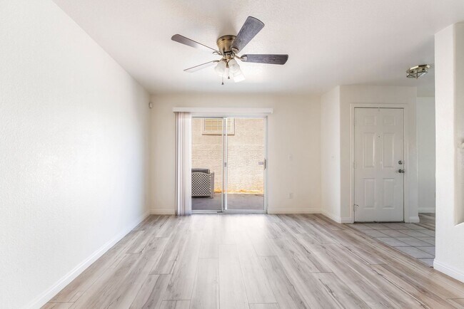 Building Photo - 505 Escoto Pl