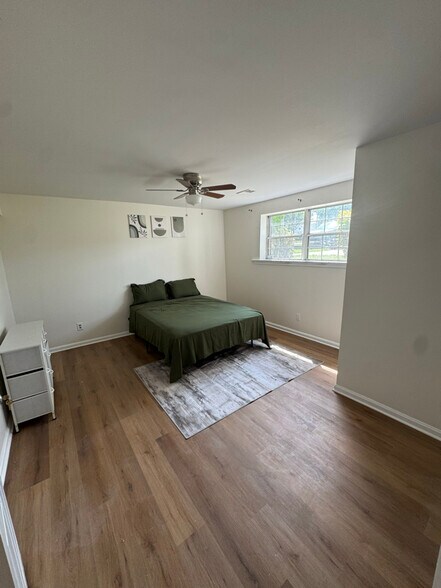 Building Photo - 2014 Ritchie Rd