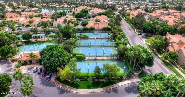 Building Photo - 1523 E Treasure Cove Dr