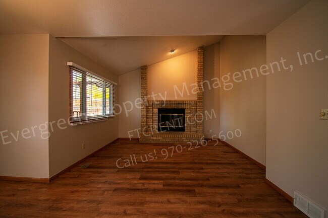 Building Photo - 6437 Edgeware St