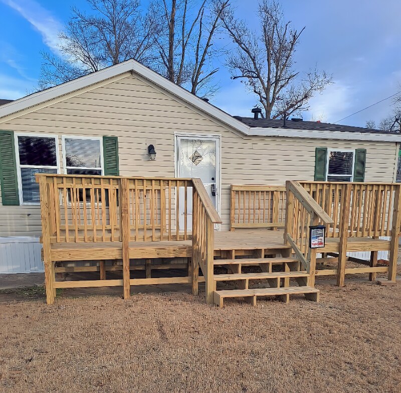 Building Photo - 17 Deerwood Park