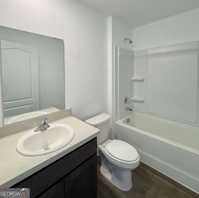 Building Photo - 101 Landing Blvd