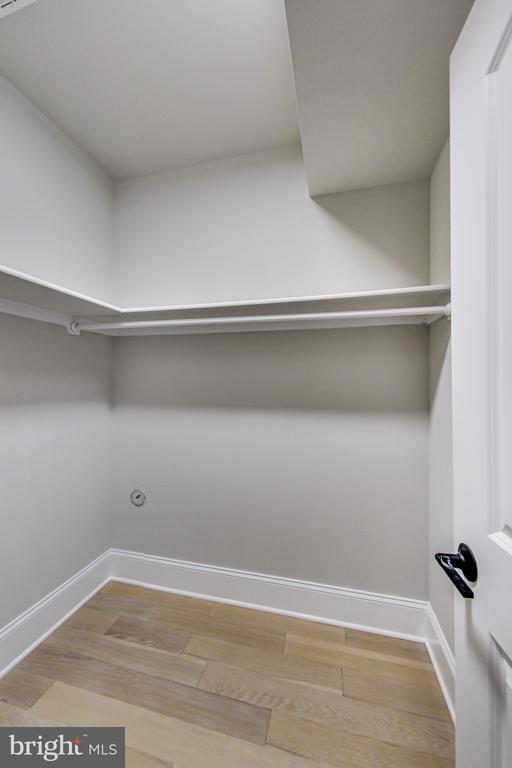 Building Photo - 3104 Sleepy Hollow Rd