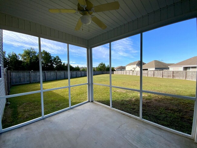 Building Photo - 4 BR 2.5 BA Carolina Plantations