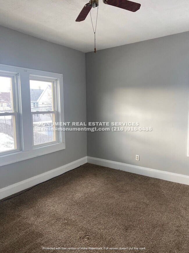 Building Photo - 3618 Menlo Road