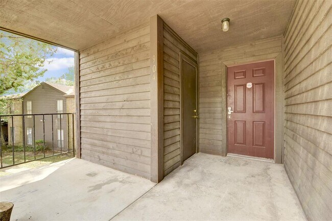 Building Photo - 7200 W T C Jester Blvd