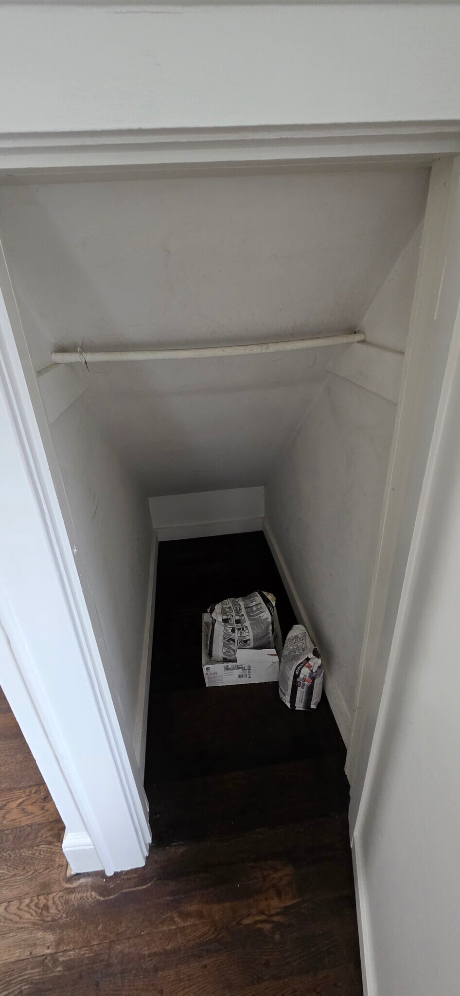 Building Photo - 75 Padanaram Rd