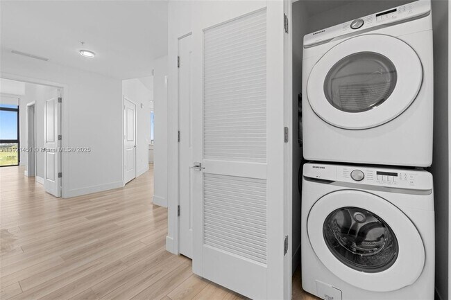 Building Photo - 101 Diplomat Pkwy