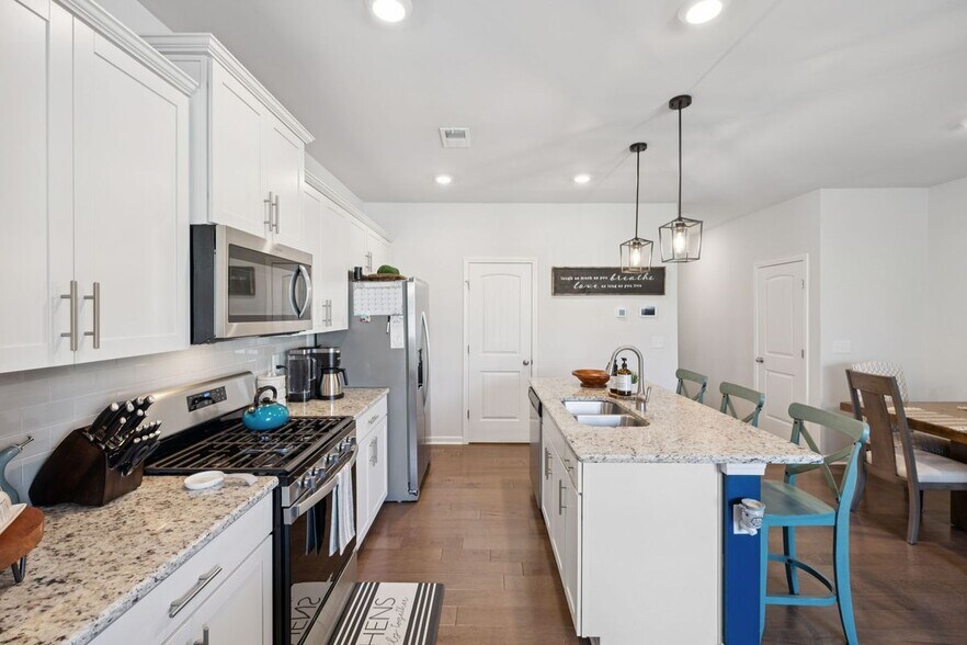 Building Photo - 4252 Grapevine Loop