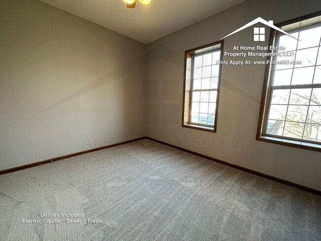 Building Photo - 103 E 10th St