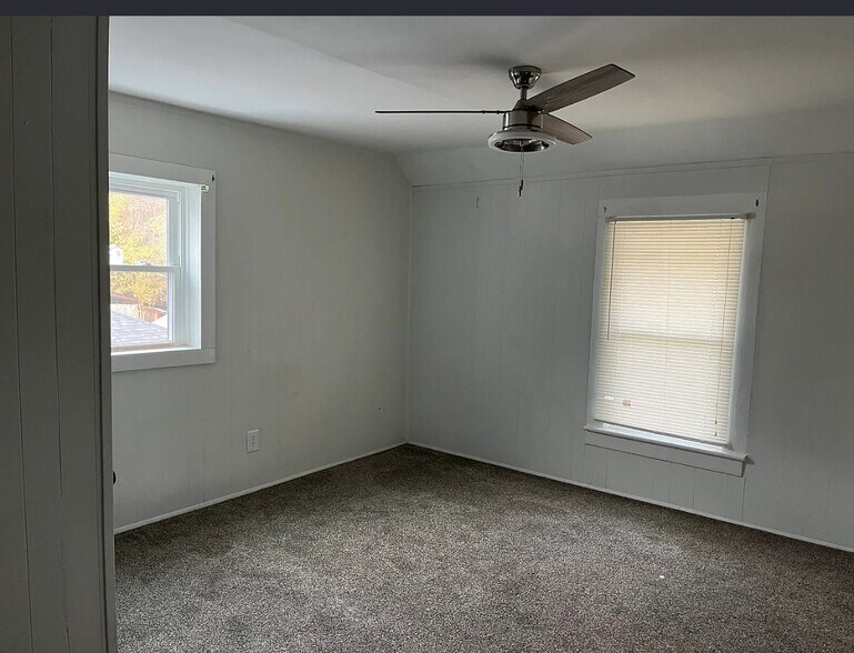 Building Photo - 127 Jefferson St