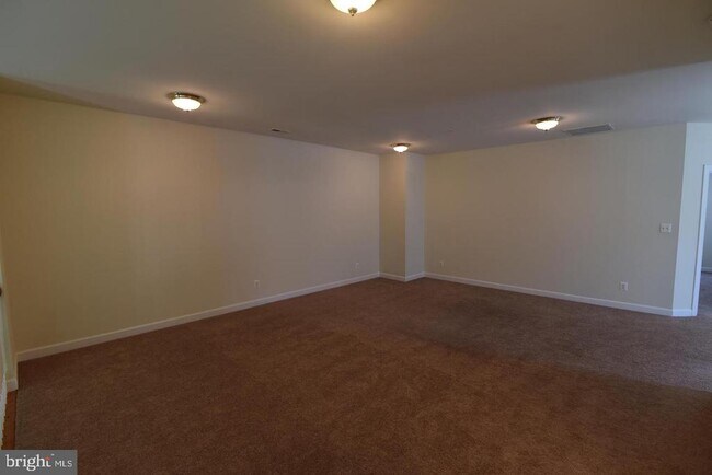 Building Photo - 139 Hokeland Dr