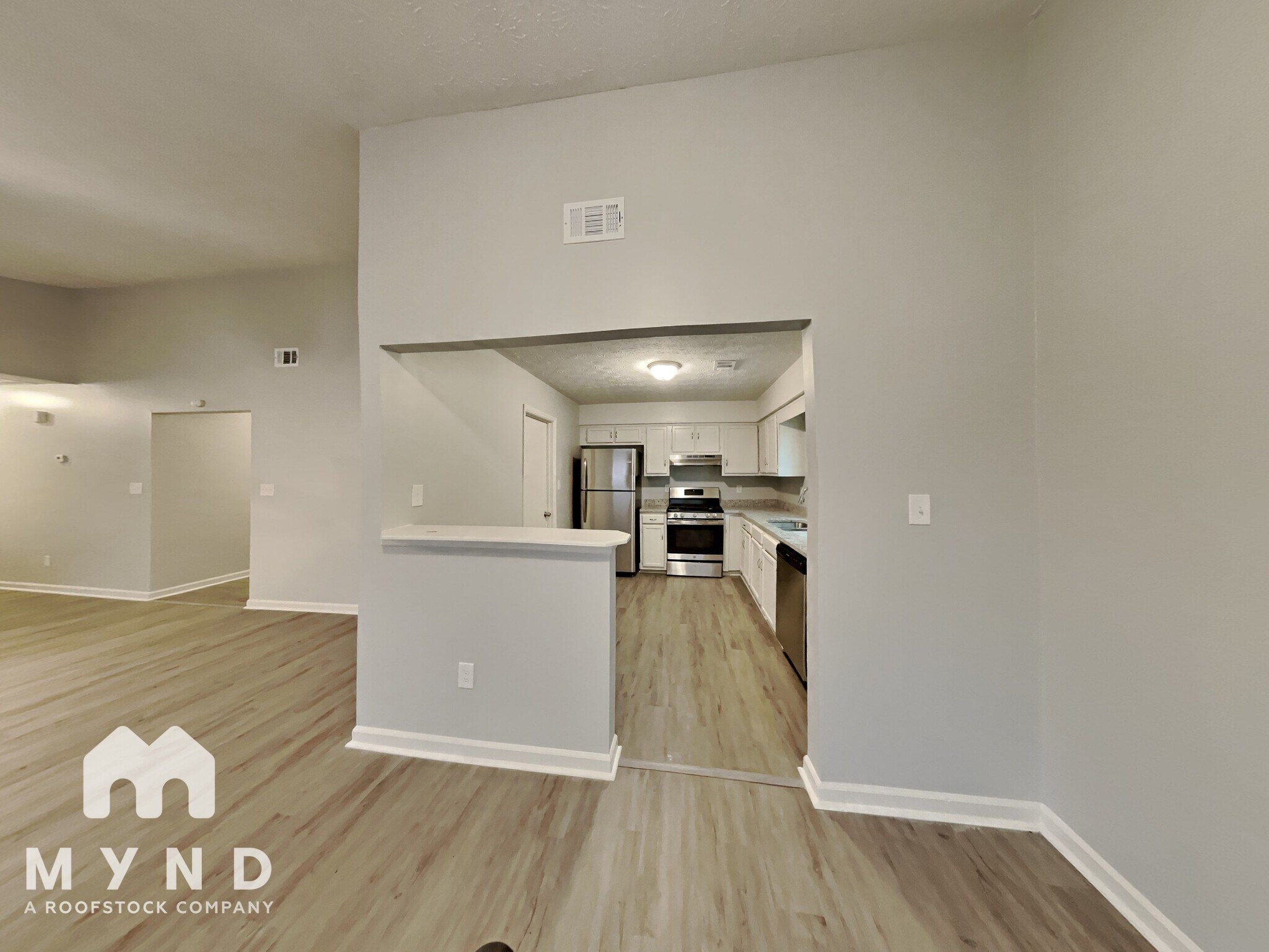 Building Photo - 9274 River Chase Way