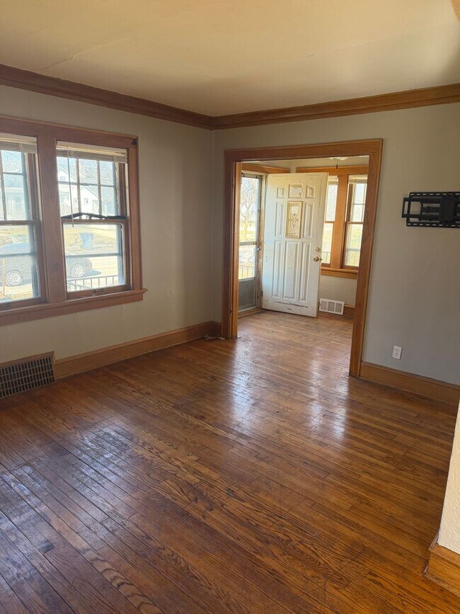 Building Photo - 2444 N 55th St