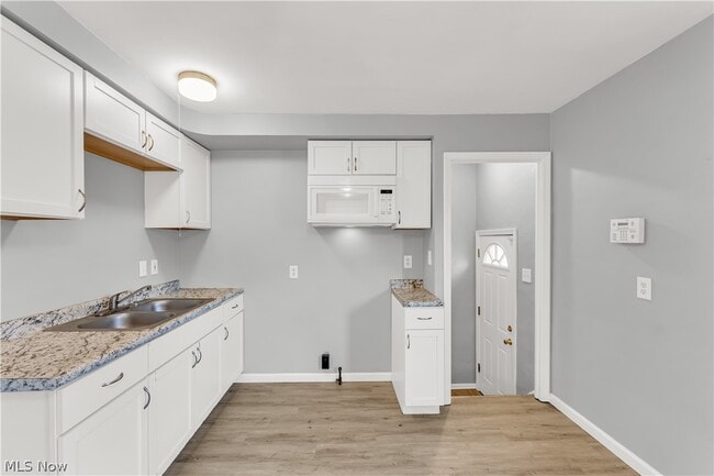 Building Photo - 20751 Goller Ave