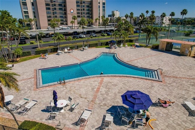 Building Photo - 7540 Bay Island Dr S