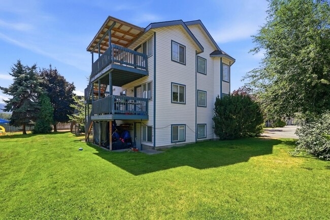 Building Photo - 3442 W Lilac Ct