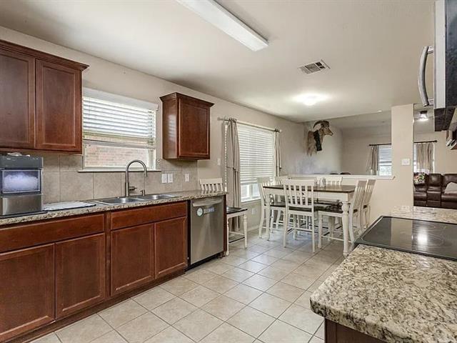 Building Photo - 2320 Willard Way