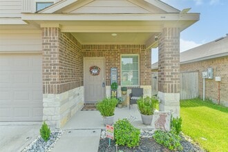 Building Photo - 14793 Hazel Br Dr