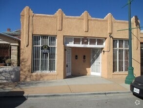Building Photo - 1311 E San Antonio Ave