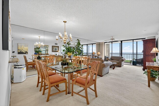 Building Photo - 5055 N Hwy A1A