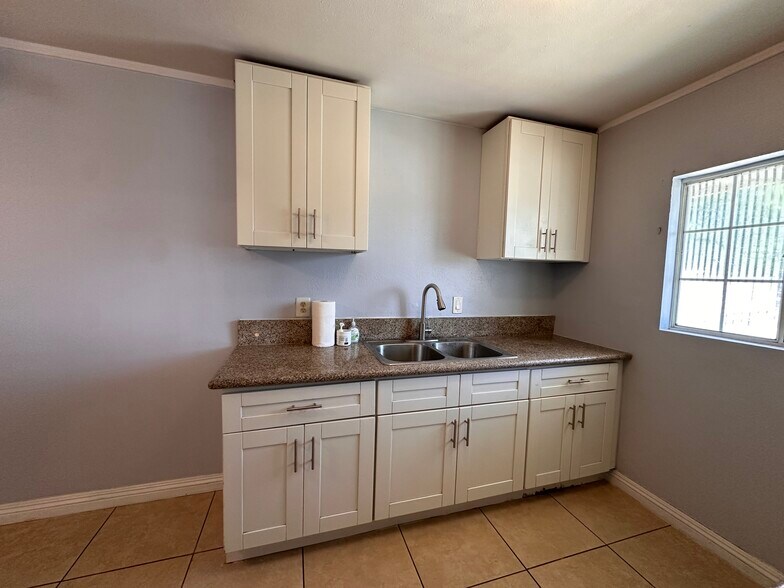 Building Photo - 3687 Pioneer Dr