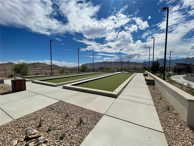 Building Photo - 909 Allister Flds Ln