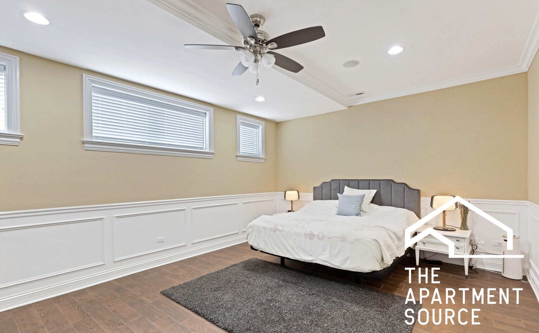 Building Photo - 1324 W Grand Ave