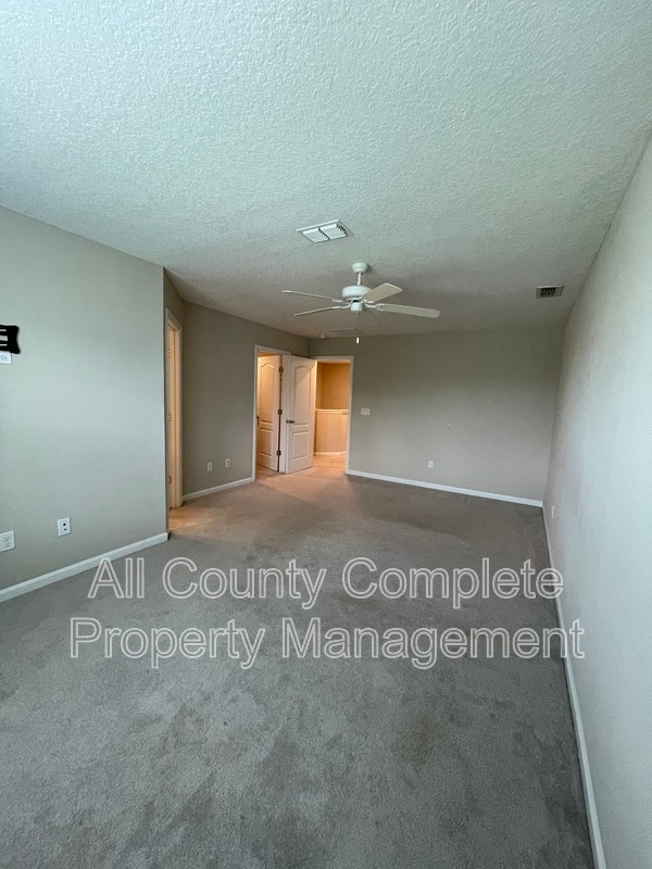 Building Photo - 12804 Josslyn Ln