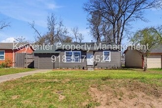 Building Photo - Charming 2 Bed On Riverside! | Immediate Move In Available | Pictures Coming Soon!