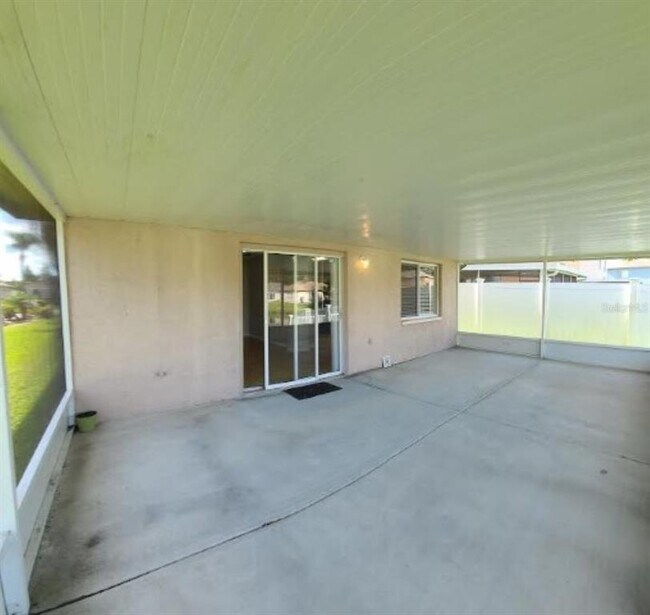 Building Photo - 1501 Rincon Dr