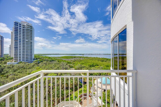 Building Photo - 4931 Bonita Bay Blvd