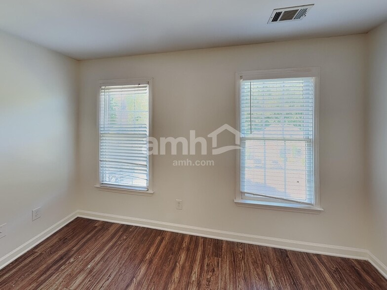 Building Photo - 4866 Trilogy Park Trail NE