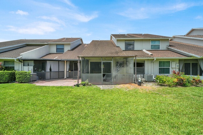 Building Photo - 6371 Toulon Dr