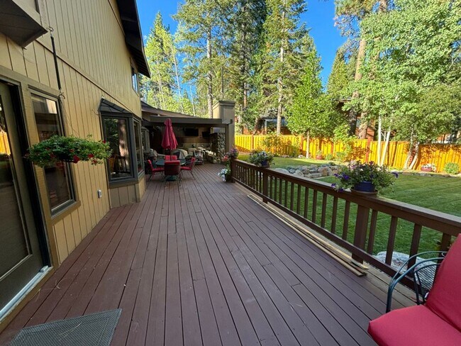 Building Photo - 973 Sand Iron Dr
