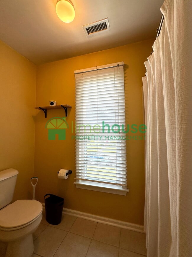 Building Photo - 1149 Birks Ln