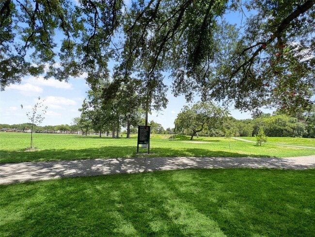 Building Photo - 6347 Limestone St