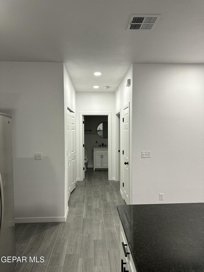 Building Photo - 12742 Acevedo Dr