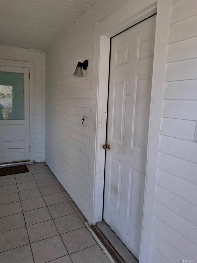 Building Photo - 34 Main St