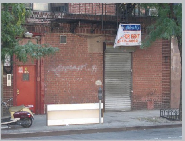Primary Photo - 132 Allen St