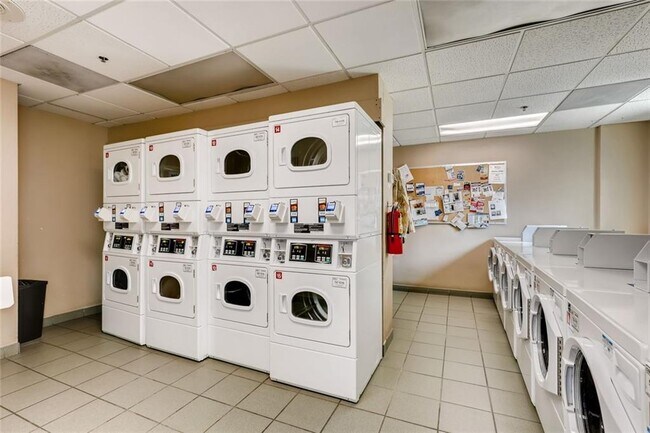 Building Photo - 2870 Pharr Ct S Northwest